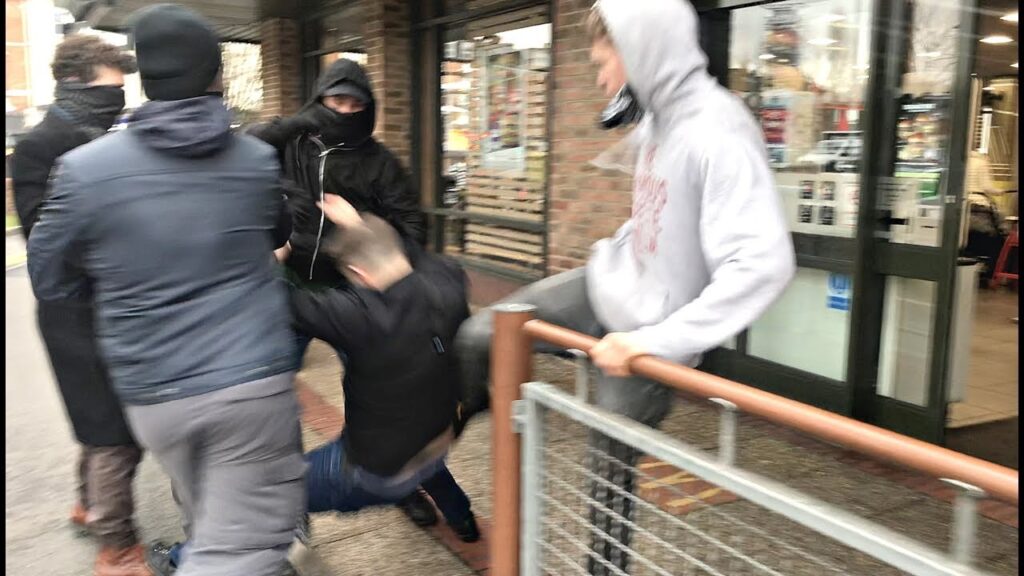 Tommy Robinson ambushed and attacked by ANTIFA