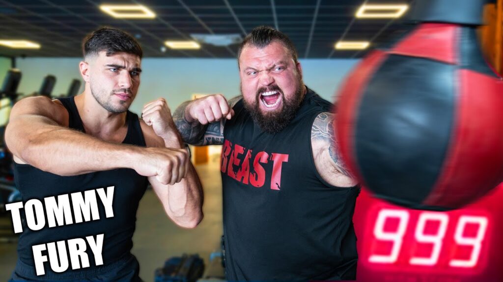 How Hard Does TOMMY FURY PUNCH?!