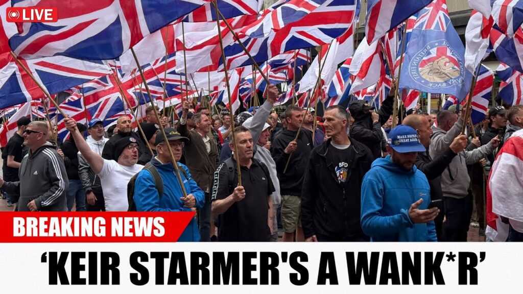 3 MINUTE AGO: HUNDREDS Chant ‘Keir Starmer’s a Wank*r’ Outside Parliament!