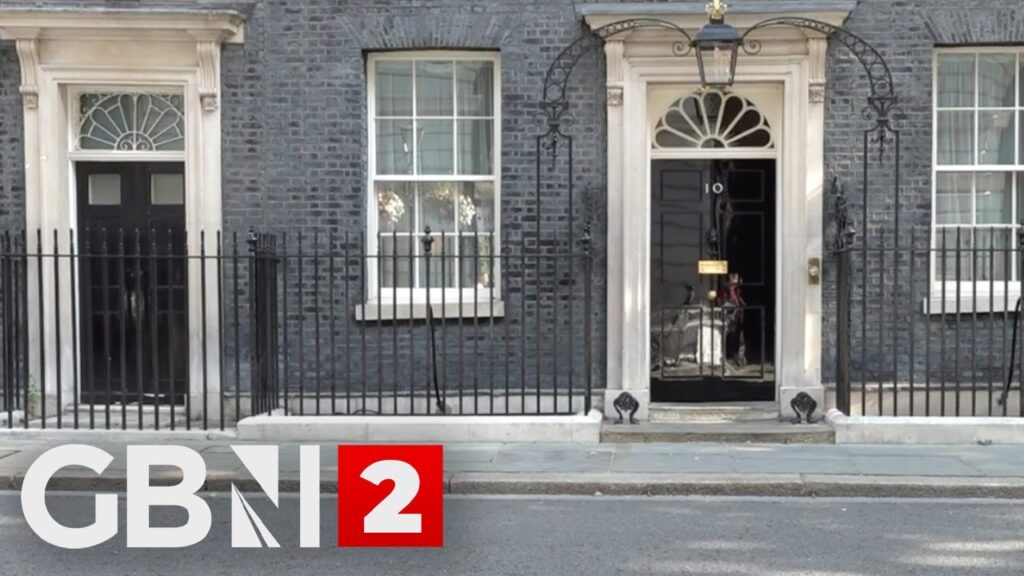 WATCH: Cabinet members arrive at Downing Street ahead of vote on welfare bill